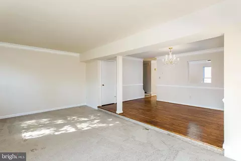 Living - 33 Kinsman View Cir, Silver Spring, MD 20901 photo 2 of 3