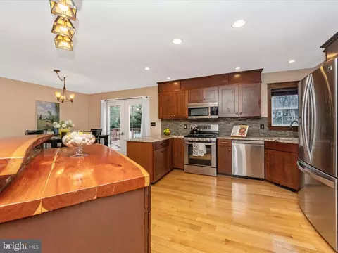 Kitchen - 13907 Overton Ln, Silver Spring, MD 20904 photo 2 of 5