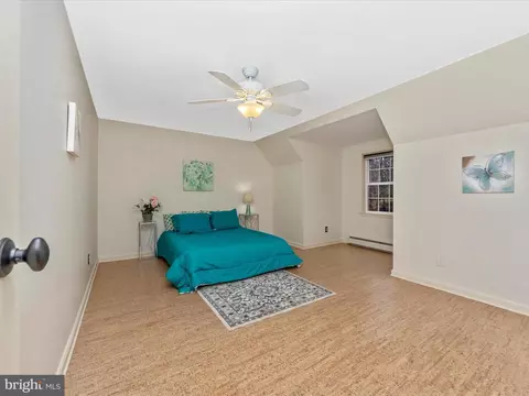 Bedroom - 13907 Overton Ln, Silver Spring, MD 20904 photo 4 of 9