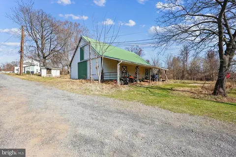 Exterior - 17501 Old Baltimore Rd, Olney, MD 20832 photo 6 of 6