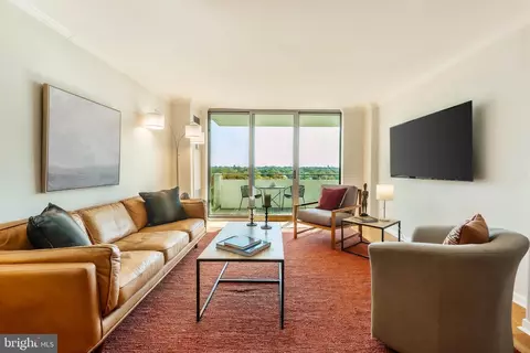 5101 River Rd #1706, Bethesda, MD 20816
