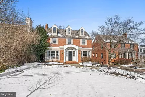3505 Cummings Ln, Chevy Chase, MD 20815