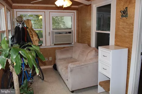 Entry Way - 700 Hollywood Ave, Silver Spring, MD 20904 photo 2 of 2
