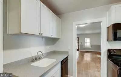 Entry Way - 700 Hollywood Ave, Silver Spring, MD 20904 photo 1 of 2