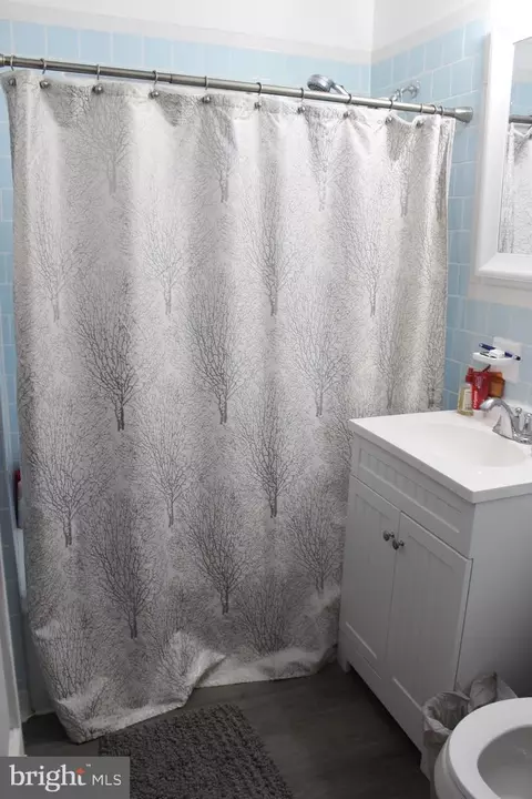Bath - 700 Hollywood Ave, Silver Spring, MD 20904 photo 1 of 1