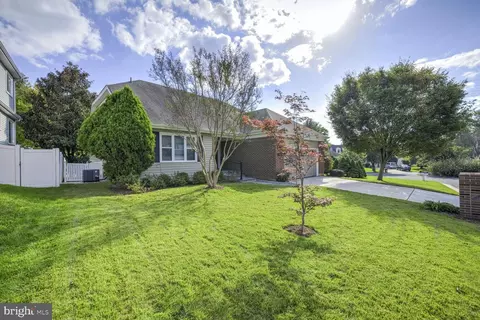 11908 Riding Loop Ter, North Potomac, MD 20878 photo 4
