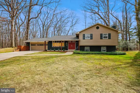 204 Hermleigh Rd, Silver Spring, MD 20902