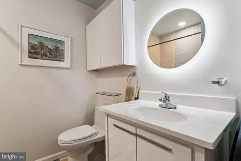 Bath - 204 Hermleigh Rd, Silver Spring, MD 20902 photo 3 of 5