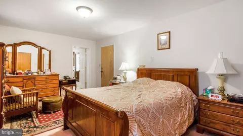 Bedroom - 2816 Old Briggs Chaney Rd, Silver Spring, MD 20905 photo 2 of 10