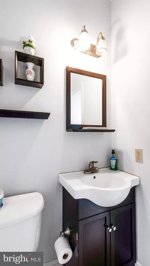 Bath - 2816 Old Briggs Chaney Rd, Silver Spring, MD 20905 photo 4 of 5
