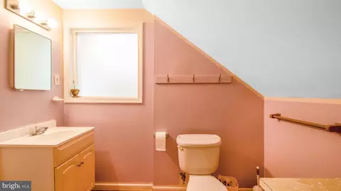Entry Way - 2816 Old Briggs Chaney Rd, Silver Spring, MD 20905 photo 17 of 19