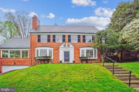 4900 Scarsdale Rd, Bethesda, MD 20816