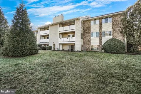 12201 Peach Crest Dr #901-B, Germantown, MD 20874