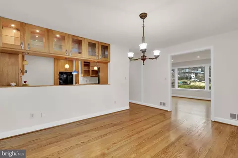 9403 Crosby Rd, Silver Spring, MD 20910 photo 10