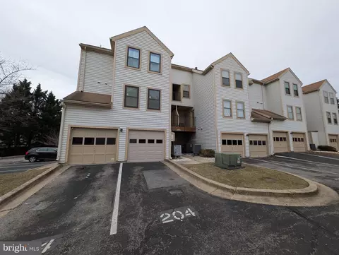 13402 Shady Knoll Dr #204, Silver Spring, MD 20904 photo 2