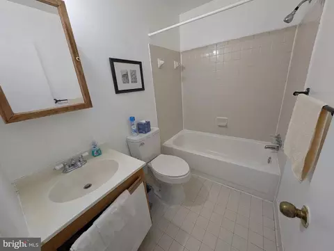 13402 Shady Knoll Dr #204, Silver Spring, MD 20904 photo 21