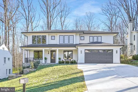 6402 Winston Dr, Bethesda, MD 20817