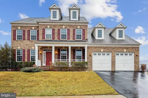 16605 Heartwood Dr, Rockville, MD 20855