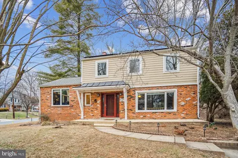 11700 Stonington Pl, Silver Spring, MD 20902