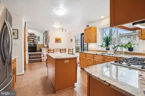 11700 Stonington Pl, Silver Spring, MD 20902 photo 14