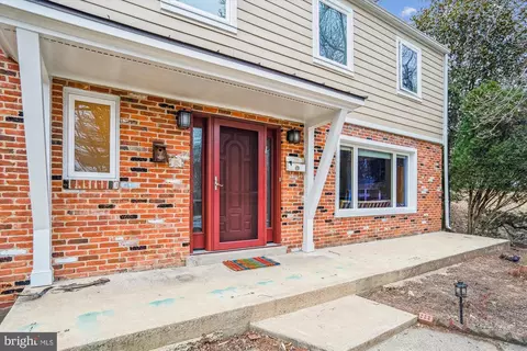 11700 Stonington Pl, Silver Spring, MD 20902 photo 3