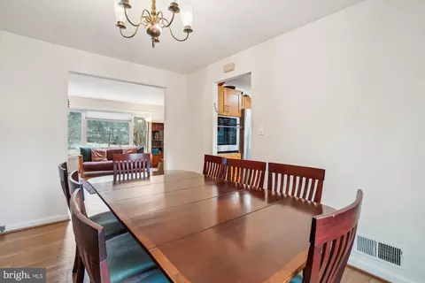 11700 Stonington Pl, Silver Spring, MD 20902 photo 10