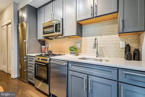 1320 Fenwick Ln #507, Silver Spring, MD 20910 photo 9