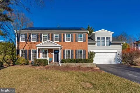 2 Duncan Branch Ct, Rockville, MD 20850