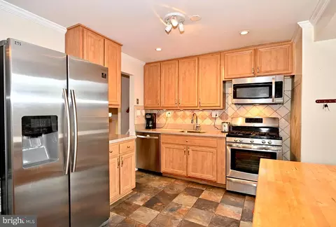 Kitchen - 3308 Kayson St, Silver Spring, MD 20906 photo 2 of 3