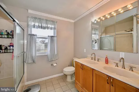 Bath - 3308 Kayson St, Silver Spring, MD 20906 photo 1 of 3