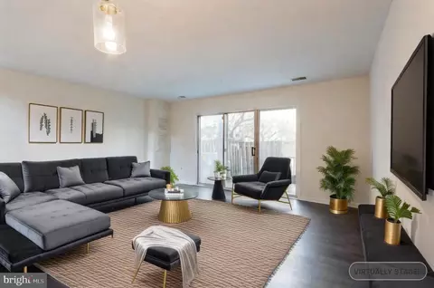 1816 Bronzegate Blvd #178, Silver Spring, MD 20904