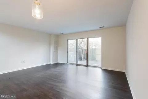 Living - 1816 Bronzegate Blvd #178, Silver Spring, MD 20904 photo 2 of 3