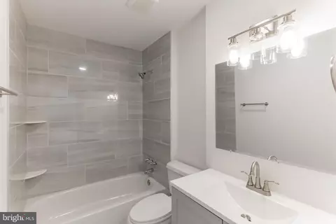 Bath - 1816 Bronzegate Blvd #178, Silver Spring, MD 20904 photo 1 of 2