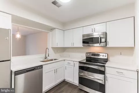 Kitchen - 1816 Bronzegate Blvd #178, Silver Spring, MD 20904 photo 1 of 1