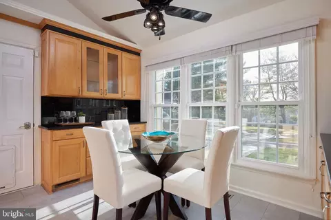 14525 Carona Dr, Silver Spring, MD 20905 photo 16