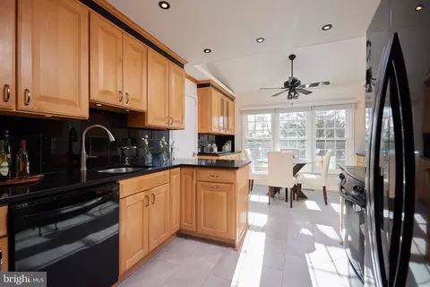 14525 Carona Dr, Silver Spring, MD 20905 photo 13