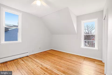 Bedroom - 713 Ritchie Ave, Silver Spring, MD 20910 photo 3 of 6