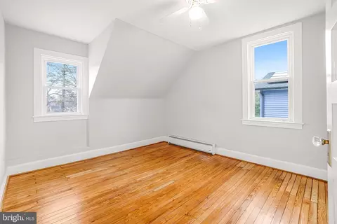 Bedroom - 713 Ritchie Ave, Silver Spring, MD 20910 photo 5 of 6