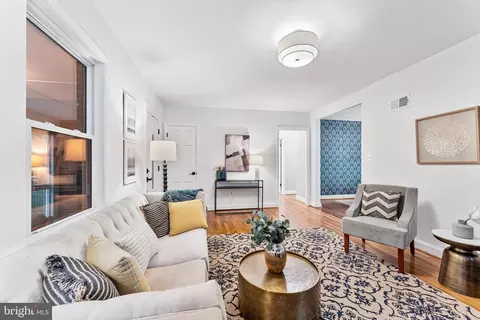 Living - 702 Dale Dr, Silver Spring, MD 20910 photo 3 of 3
