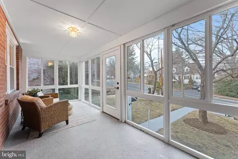 Exterior - 702 Dale Dr, Silver Spring, MD 20910 photo 5 of 12