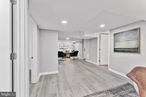 Entry Way - 702 Dale Dr, Silver Spring, MD 20910 photo 6 of 10