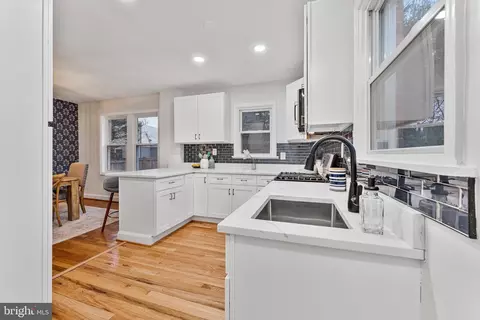 Kitchen - 702 Dale Dr, Silver Spring, MD 20910 photo 3 of 3
