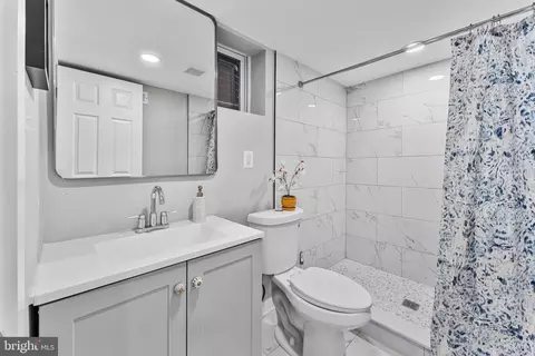 Bath - 702 Dale Dr, Silver Spring, MD 20910 photo 5 of 5