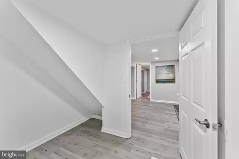 Entry Way - 702 Dale Dr, Silver Spring, MD 20910 photo 10 of 10