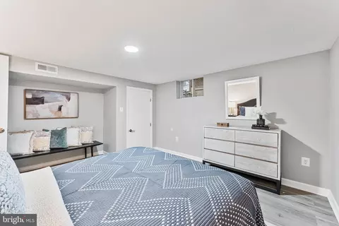 Bedroom - 702 Dale Dr, Silver Spring, MD 20910 photo 13 of 13