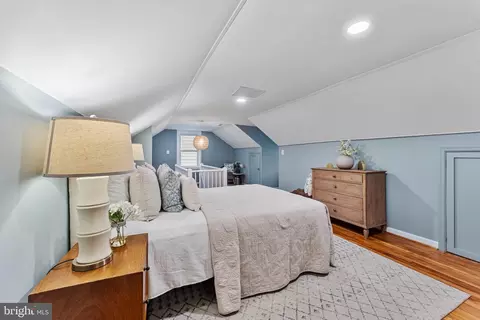 Bedroom - 702 Dale Dr, Silver Spring, MD 20910 photo 10 of 13