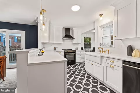 Kitchen - 3 Melbourne Ave, Silver Spring, MD 20901 photo 1 of 4