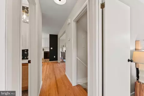 Entry Way - 3 Melbourne Ave, Silver Spring, MD 20901 photo 2 of 4