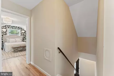 Entry Way - 3 Melbourne Ave, Silver Spring, MD 20901 photo 3 of 4