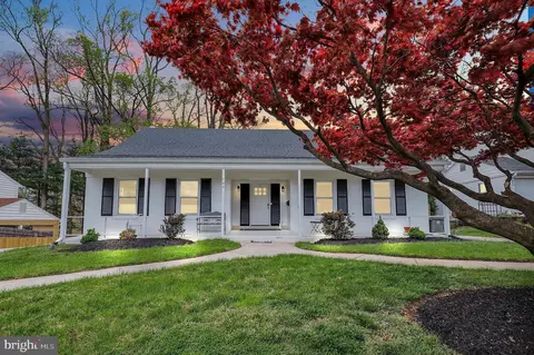795 Princeton Pl, Rockville, MD 20850